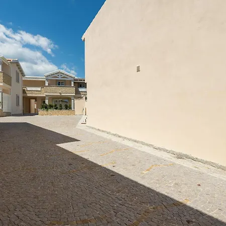 Semesterbostad Borgo Myricae